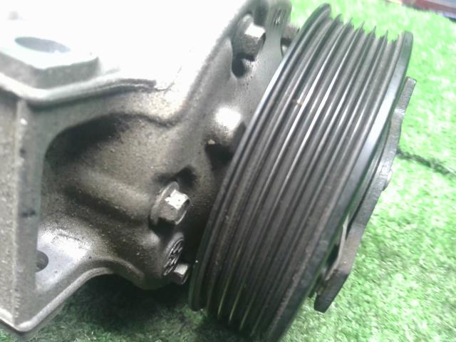 【中古】VW ポロ DBA-6RCBZ エアコン AC コンプレッサー 5N0820803C 自社品番250499