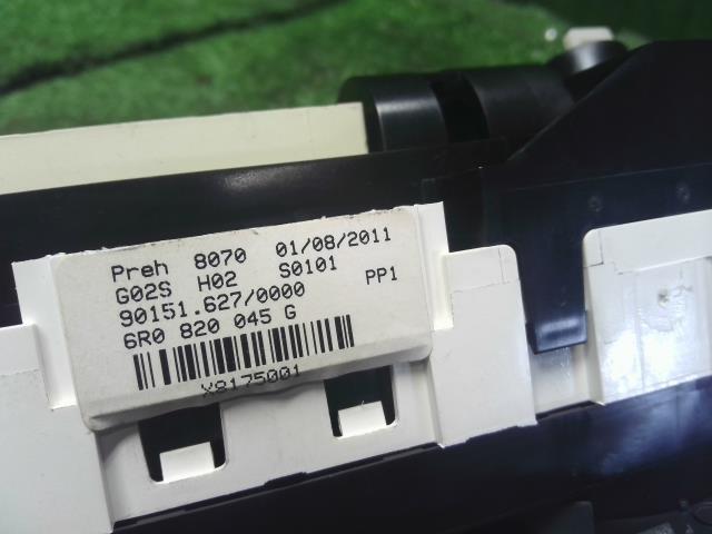 【中古】VW ポロ DBA-6RCBZ エアコン AC スイッチパネル 6R0820045G 自社品番250499