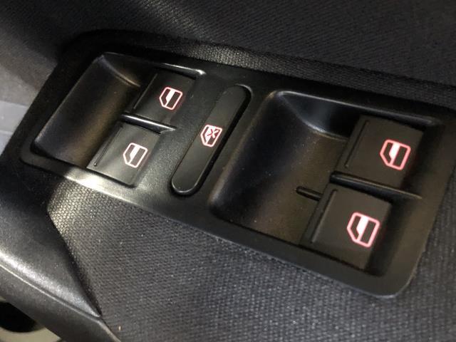 【中古】VW ポロ DBA-6RCBZ パワーウインドウ PWスイッチ 1K4959857B 自社品番250499