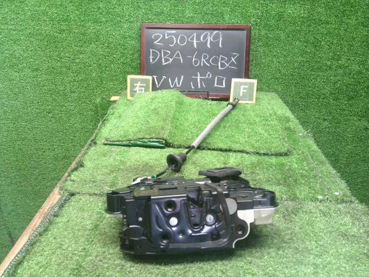 【中古】VW ポロ DBA-6RCBZ 右フロントドアロック 5K2837016B 自社品番250499