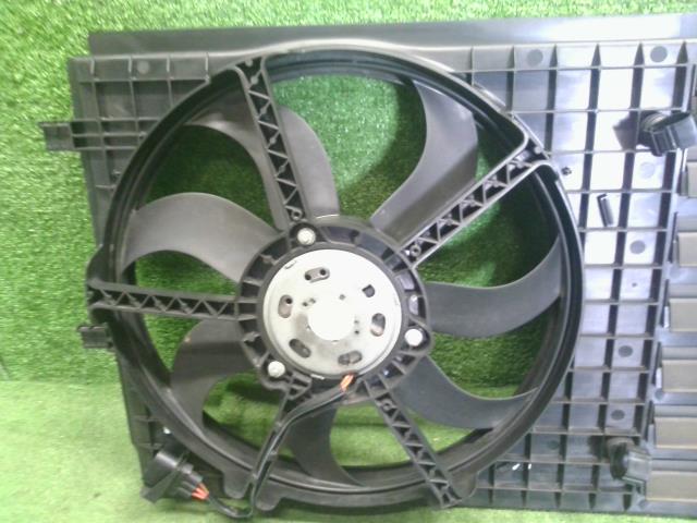 【中古】VW ポロ DBA-6RCBZ 電動ファン 6R0959455C 自社品番250499