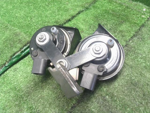 【中古】VW ポロ DBA-6RCBZ ホーン 6R0951221A 自社品番250499