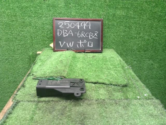 【中古】VW ポロ DBA-6RCBZ 電動ファンコントロールユニット 5J0 919 506 自社品番250499