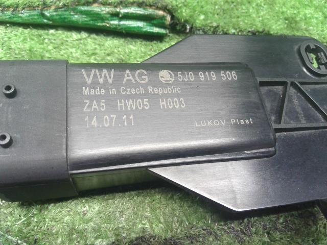 【中古】VW ポロ DBA-6RCBZ 電動ファンコントロールユニット 5J0 919 506 自社品番250499