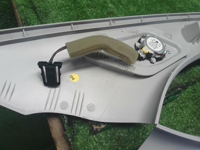 【中古】VW ポロ DBA-6RCBZ ツイーター Aピラートリム 6R0035411B 自社品番250499