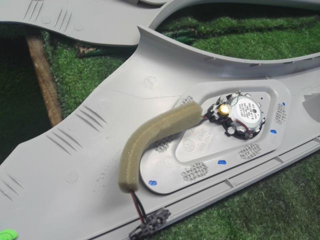 【中古】VW ポロ DBA-6RCBZ ツイーター Aピラートリム 6R0035411B 自社品番250499