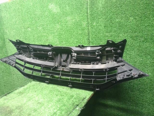 【中古】シャトル DAA-GP8 ラジエーター フロントグリル 71121-TD4-J01 自社品番250500 NH823M