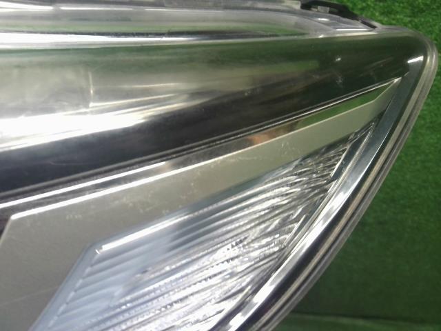 【中古】シャトル DAA-GP8 左ヘッドランプ ライト 33150-TD4-J11 自社品番250500 NH823M