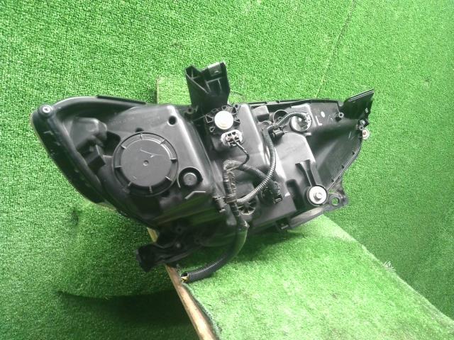 【中古】シャトル DAA-GP8 左ヘッドランプ ライト 33150-TD4-J11 自社品番250500 NH823M