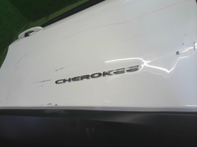 【中古】ジープ チェロキー ABA-KL24 右フロントドア  自社品番250501