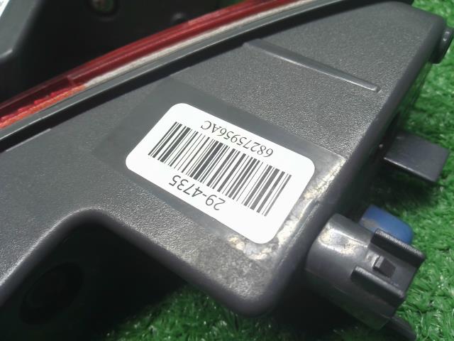 【中古】ジープ チェロキー ABA-KL24 リアバンパー 用 リフレクター 反射板 左右セット  自社品番250501