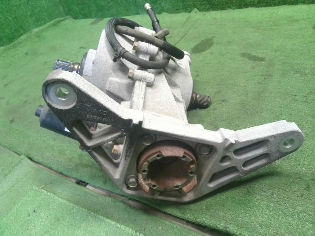 【中古】ジープ チェロキー ABA-KL24 リアリジットデフ  自社品番250501
