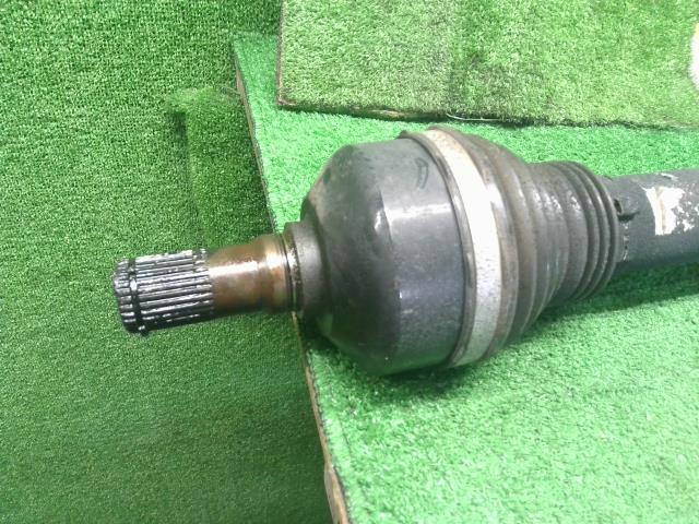 【中古】ジープ チェロキー ABA-KL24 左フロントドライブシャフト  自社品番250501