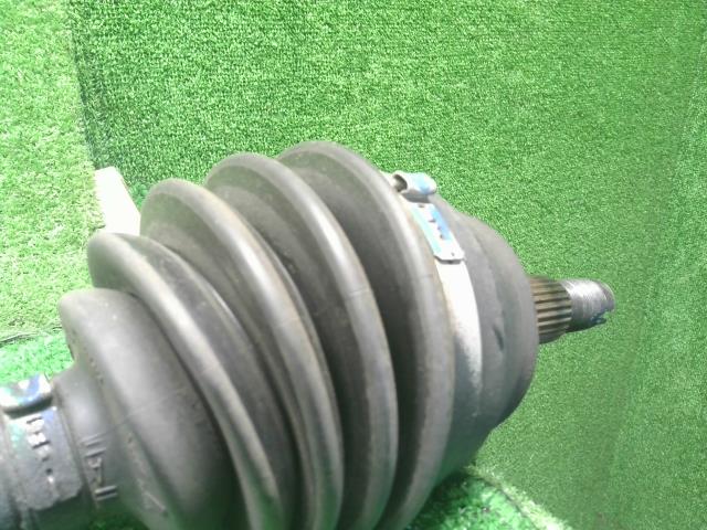 【中古】ジープ チェロキー ABA-KL24 左フロントドライブシャフト  自社品番250501