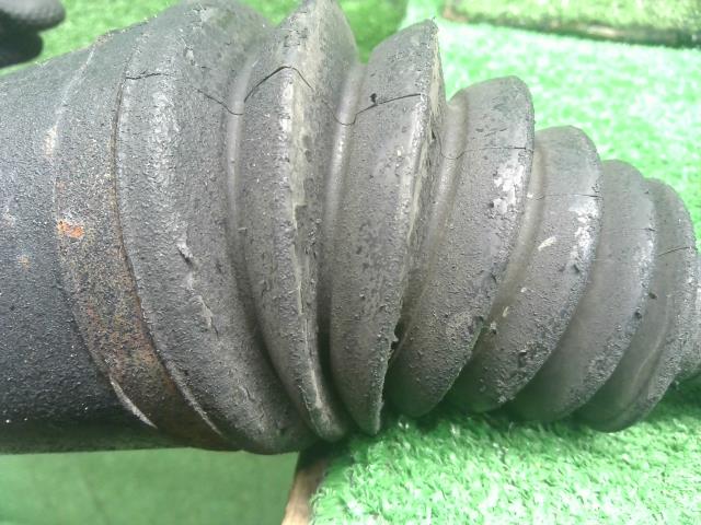 【中古】ジープ チェロキー ABA-KL24 左リアドライブシャフト  自社品番250501