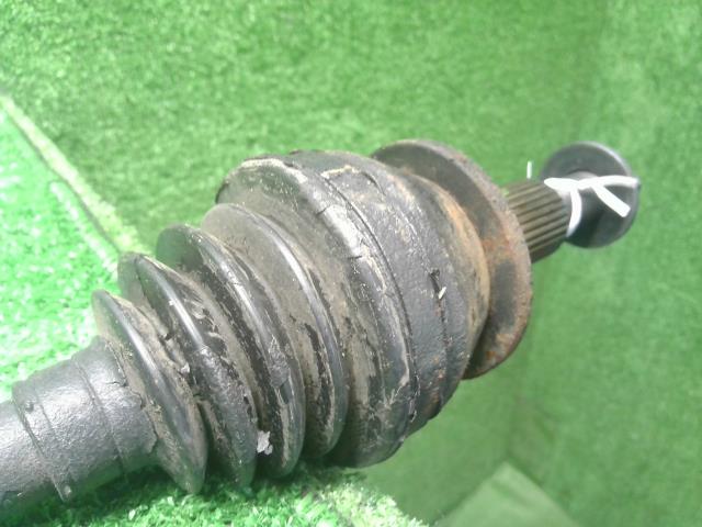 【中古】ジープ チェロキー ABA-KL24 左リアドライブシャフト  自社品番250501