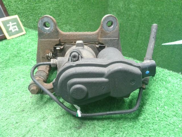 【中古】ジープ チェロキー ABA-KL24 右リアキャリパー 自社品番250501