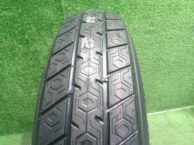 【中古】ジープ チェロキー ABA-KL24 T165/80D17 スペアタイヤ テンパータイヤ 車載工具　セット 自社品番250501