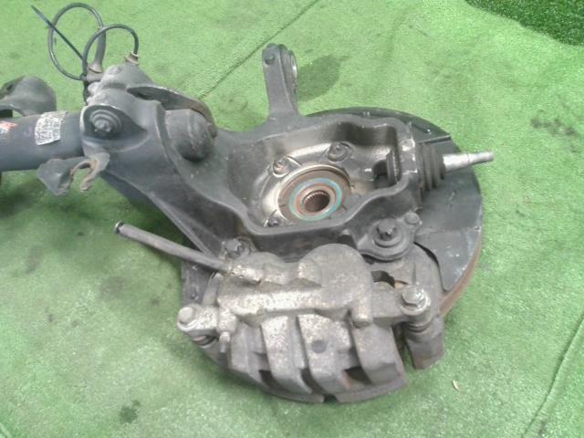 【中古】ジープ チェロキー ABA-KL24 右 フロントショック ストラット一式 ハブ ナックル  自社品番250501