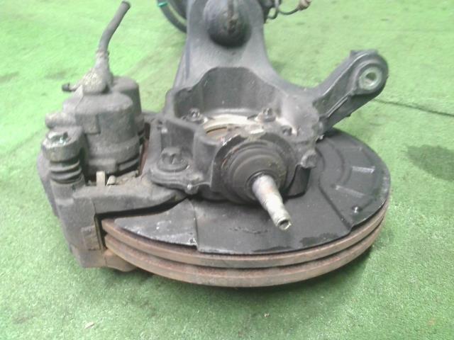 【中古】ジープ チェロキー ABA-KL24 右 フロントショック ストラット一式 ハブ ナックル  自社品番250501