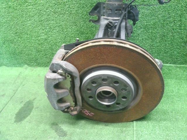 【中古】ジープ チェロキー ABA-KL24 左 フロントショック ストラット一式 ハブ ナックル  自社品番250501