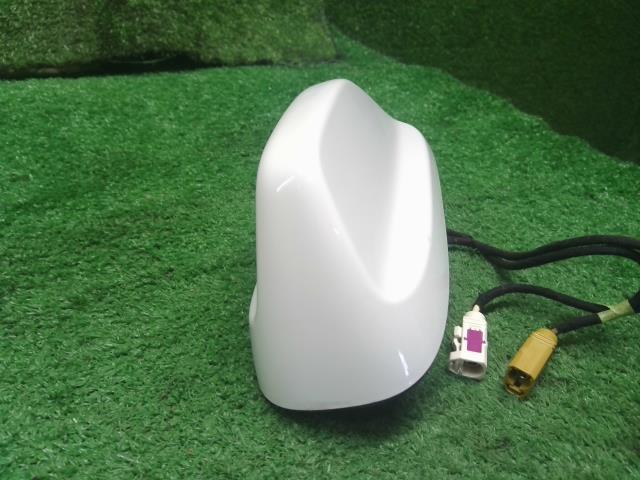 【中古】ジープ チェロキー ABA-KL24 アンテナ  自社品番250501