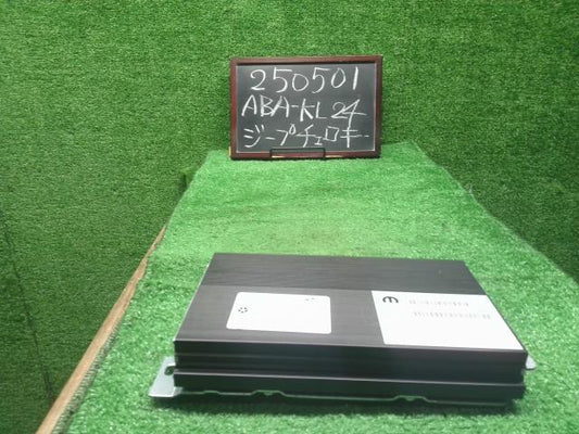 【中古】ジープ チェロキー ABA-KL24 オーディオアンプ  自社品番250501