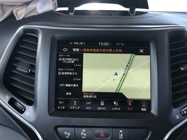 【中古】ジープ チェロキー ABA-KL24 純正 カーナビゲーション  自社品番250501