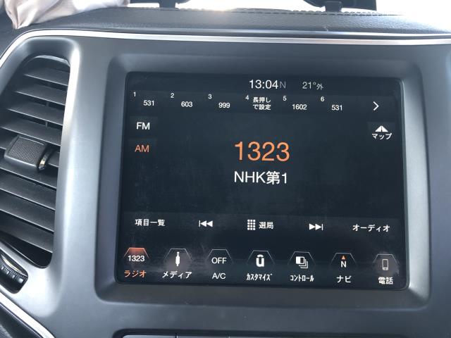 【中古】ジープ チェロキー ABA-KL24 純正 カーナビゲーション  自社品番250501