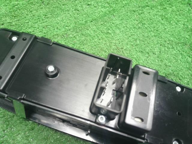【中古】ジープ チェロキー ABA-KL24 パワーウインドウ PWスイッチ  自社品番250501