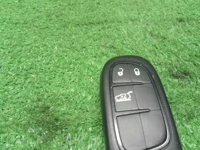 【中古】ジープ チェロキー ABA-KL24 キーレス リモコン スマートキー  自社品番250501
