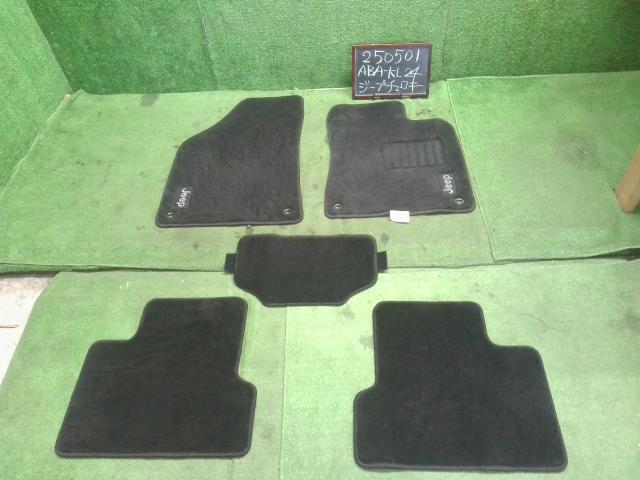 【中古】ジープ チェロキー ABA-KL24 フロアマット  自社品番250501