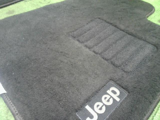 【中古】ジープ チェロキー ABA-KL24 フロアマット  自社品番250501