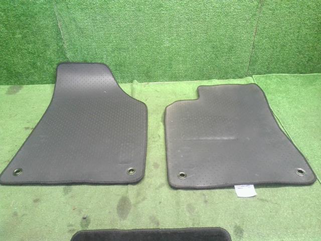 【中古】ジープ チェロキー ABA-KL24 フロアマット  自社品番250501