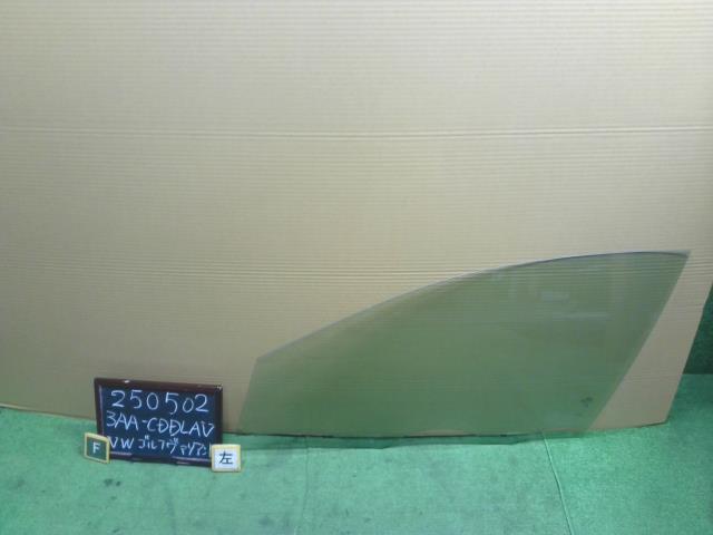 【中古】VW ゴルフヴァリアント 3AA-CDDLAV 左フロントドアガラス  自社品番250502