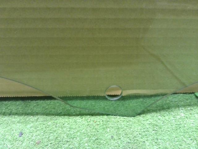 【中古】VW ゴルフヴァリアント 3AA-CDDLAV 左フロントドアガラス  自社品番250502