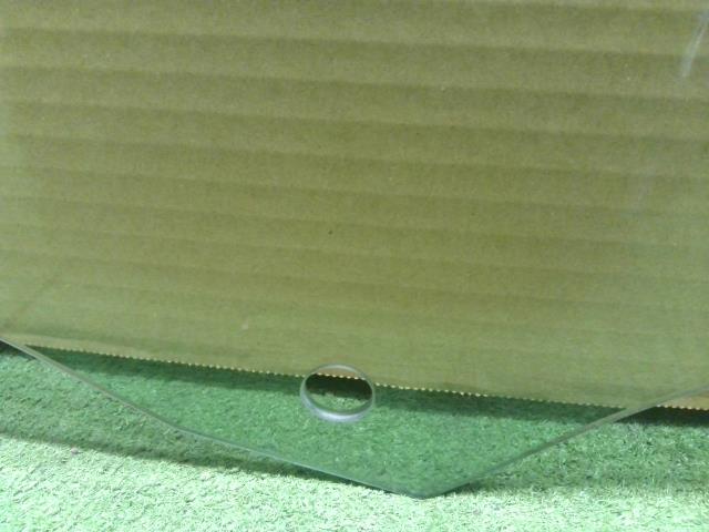 【中古】VW ゴルフヴァリアント 3AA-CDDLAV 左フロントドアガラス  自社品番250502