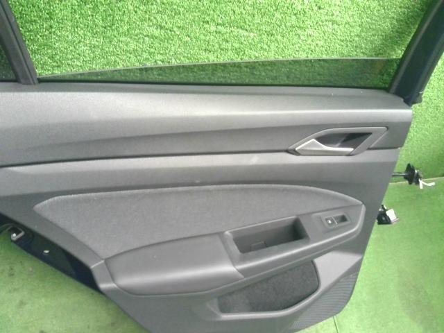 【中古】VW ゴルフヴァリアント 3AA-CDDLAV 左リアドア  自社品番250502