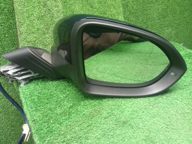 【中古】VW ゴルフヴァリアント 3AA-CDDLAV 右ドアミラー サイドミラー  自社品番250502