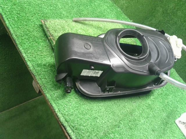 【中古】VW ゴルフヴァリアント 3AA-CDDLAV フューエルリッド 給油口パネル  自社品番250502