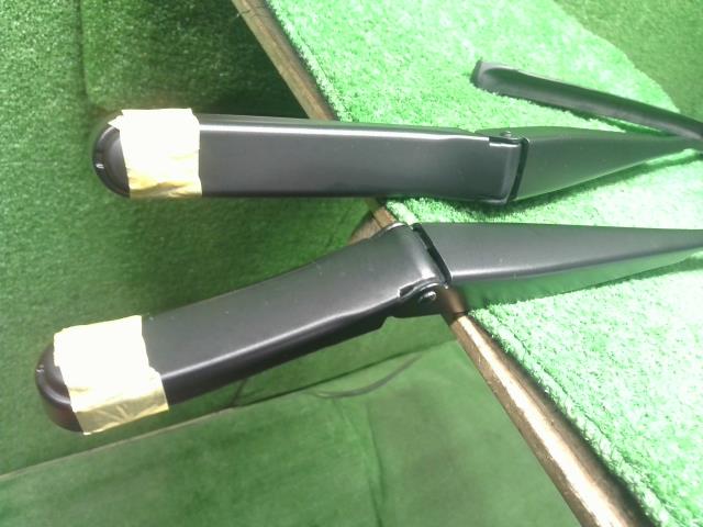 【中古】VW ゴルフヴァリアント 3AA-CDDLAV フロントワイパーアーム  自社品番250502