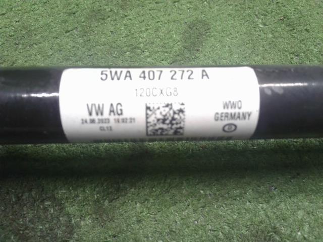 【中古】VW ゴルフヴァリアント 3AA-CDDLAV 右フロントドライブシャフト  自社品番250502