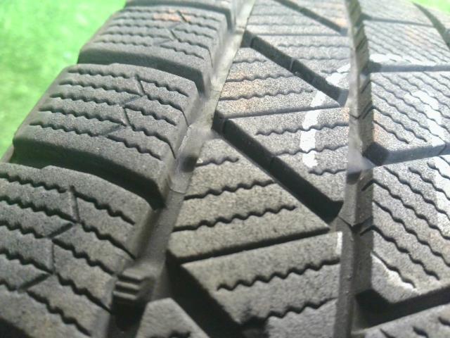 【中古】15インチ 冬 スタッドレスタイヤ 195/65R15 1本 ブリヂストン 21年製 BLIZZAKVRX3 自社品番250502