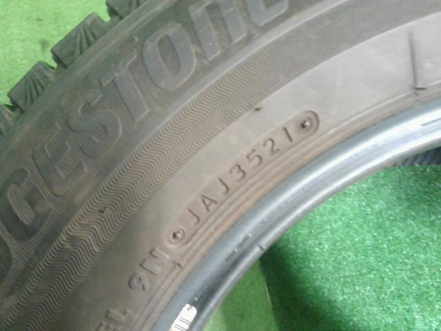 【中古】15インチ 冬 スタッドレスタイヤ 195/65R15 1本 ブリヂストン 21年製 BLIZZAKVRX3 自社品番250502