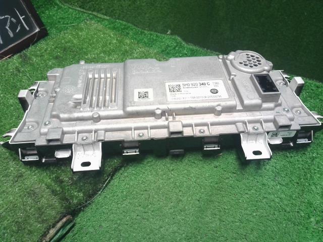 【中古】VW ゴルフヴァリアント 3AA-CDDLAV スピードメーター  自社品番250502