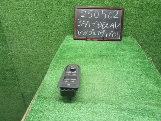 【中古】VW ゴルフヴァリアント 3AA-CDDLAV パワーウインドウ PWスイッチ  自社品番250502