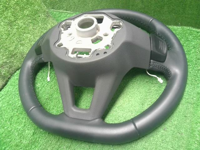 【中古】VW ゴルフヴァリアント 3AA-CDDLAV ステアリングホイール ハンドル  自社品番250502