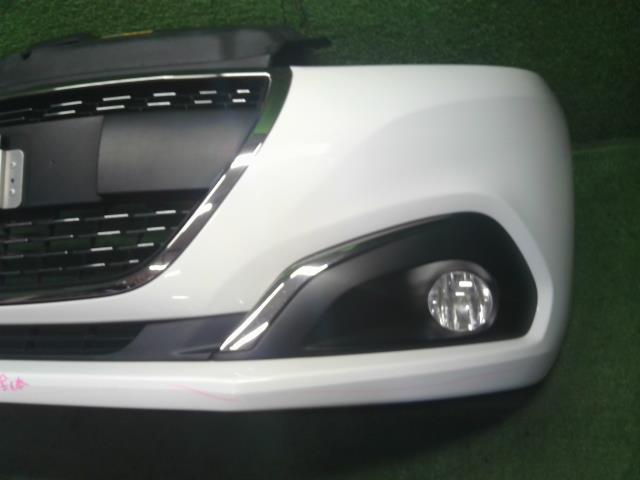 【中古】プジョー 208 ABA-A9HN01 フロントバンパー  自社品番250503