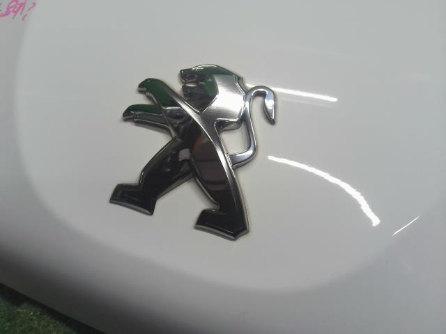 【中古】プジョー 208 ABA-A9HN01 ボンネットフード  自社品番250503