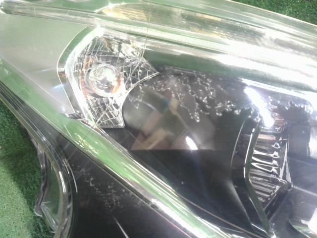 【中古】プジョー 208 ABA-A9HN01 右ヘッドランプ ライト  自社品番250503